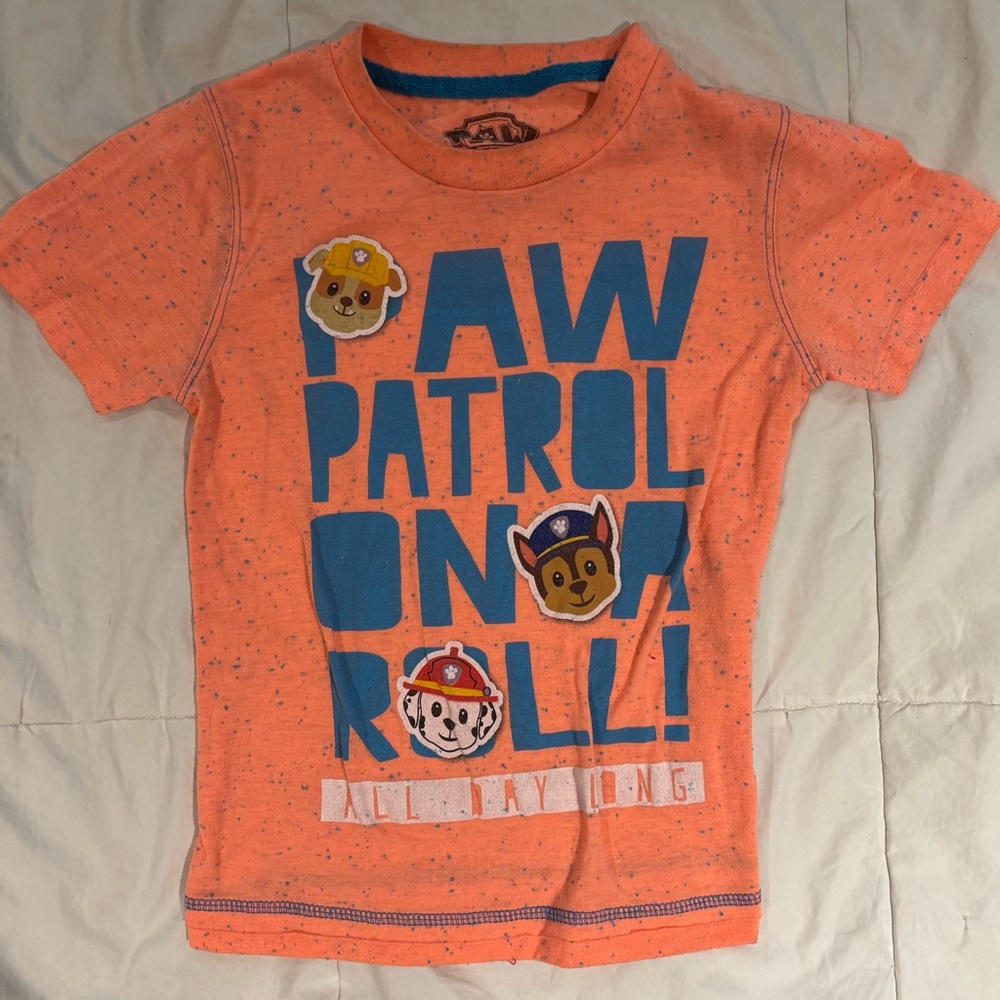 Kids PAW PATROL IS ON A ROLL! T-SHIRT / Nickelodeon / Kid Size 5
